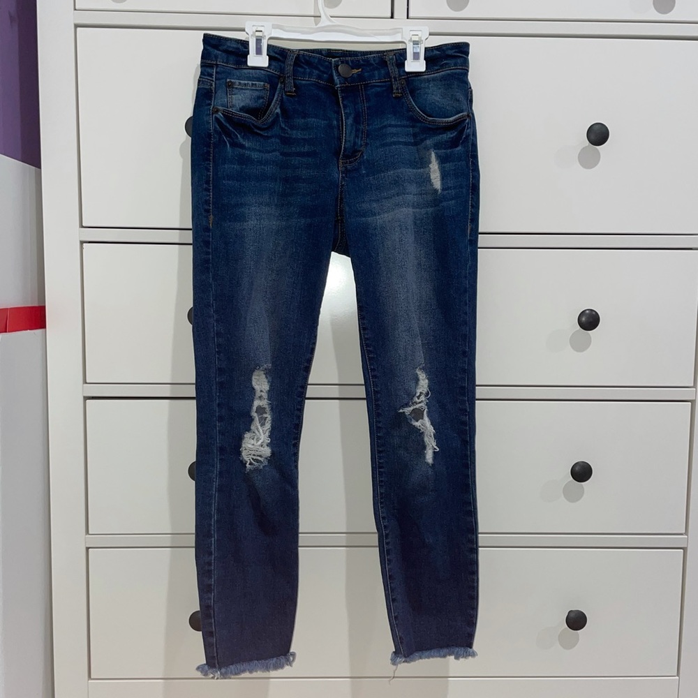 BLUE RIPPED CROPPED SKINNY JEANS